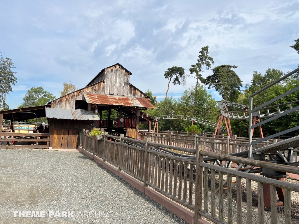 Le Train de la mine at Papéa Parc