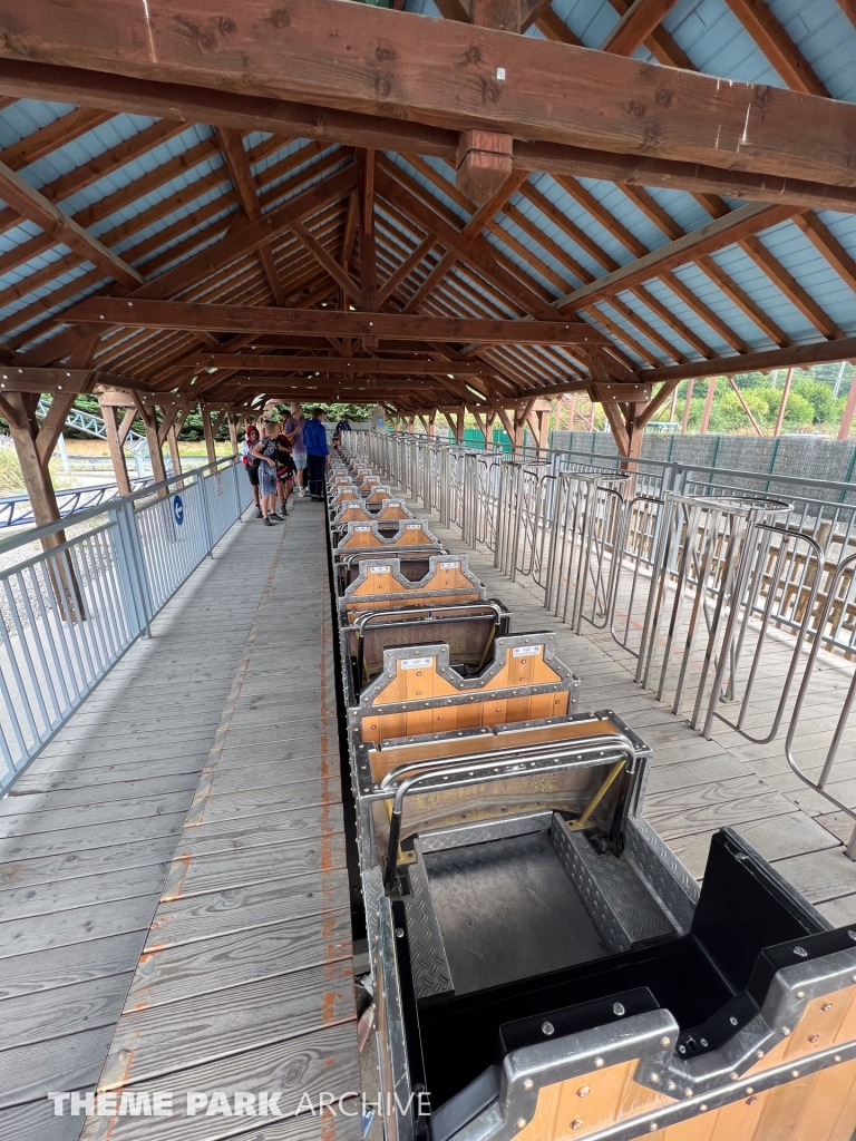 Le Roller Coaster at Papéa Parc