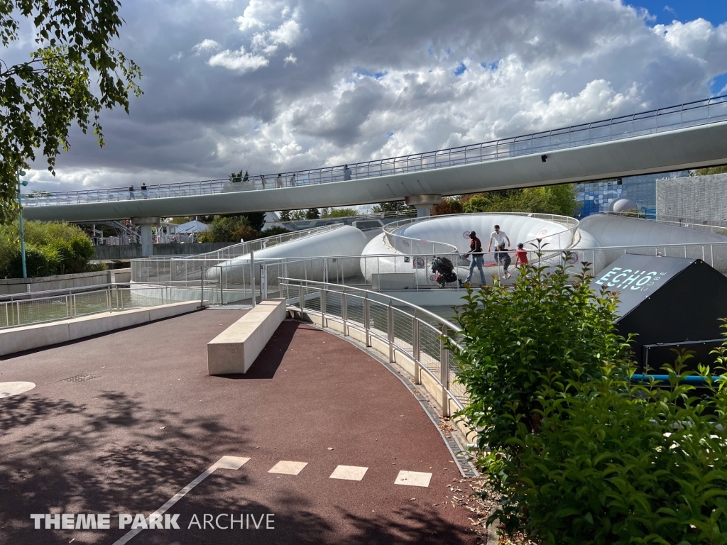 Le Stadium Aqualympique at Futuroscope