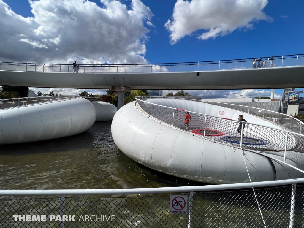 Le Stadium Aqualympique at Futuroscope