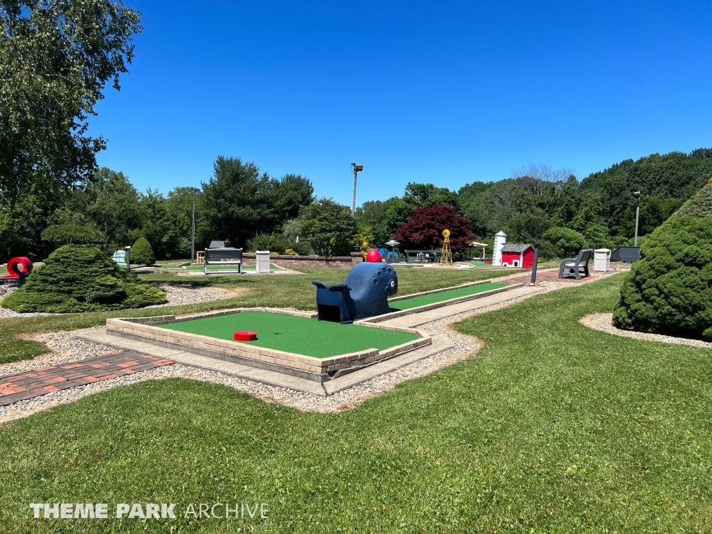 Miniature Golf at Memphis Kiddie Park