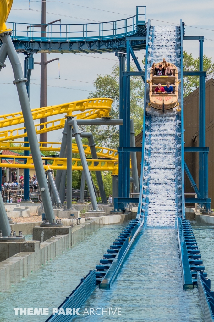 Draken Falls at Adventureland