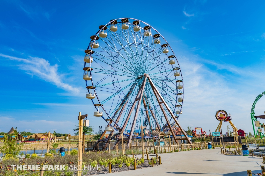 Alzanu's Eye Ferris Wheel at Lost Island