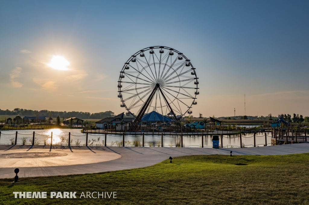 Alzanu's Eye Ferris Wheel at Lost Island