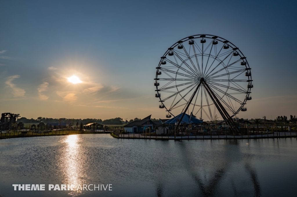 Alzanu's Eye Ferris Wheel at Lost Island