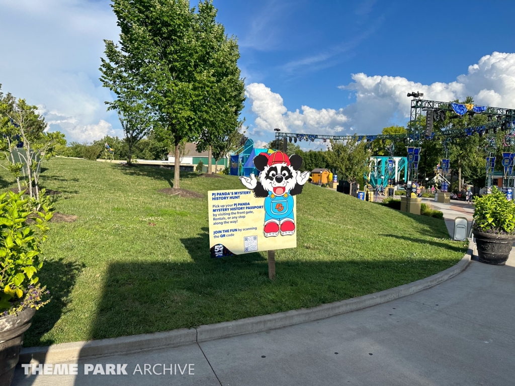 International Plaza at Worlds of Fun