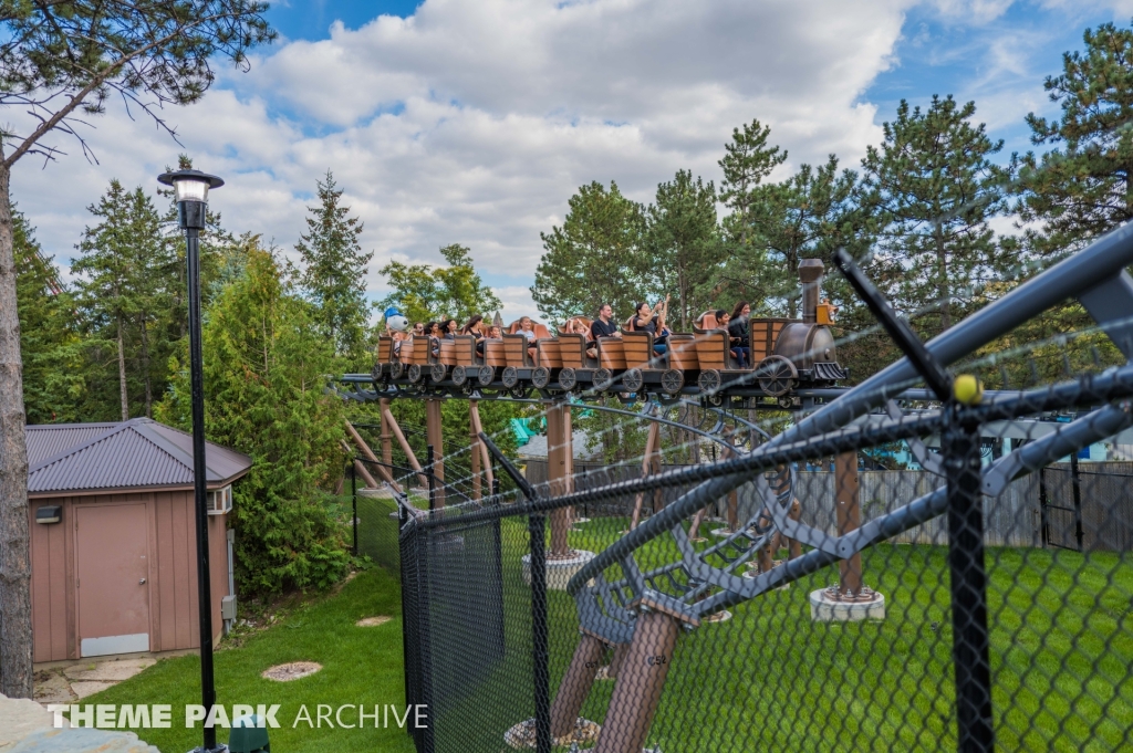 Snoopy's Racing Railway at Canada's Wonderland