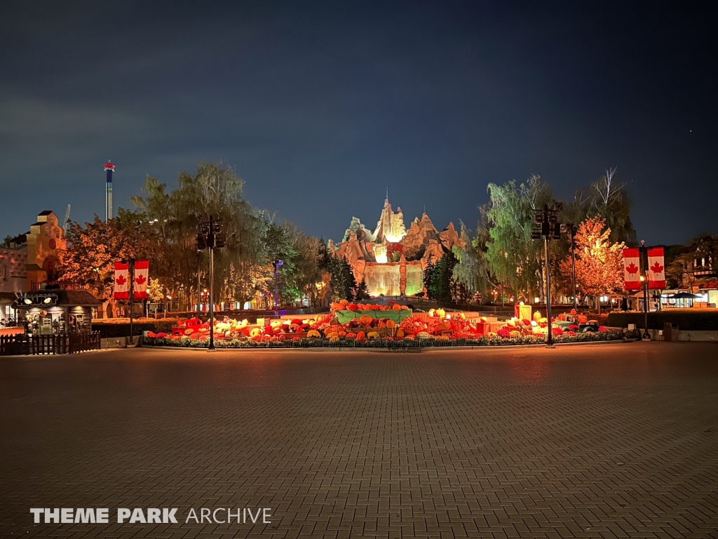 International Street at Canada's Wonderland