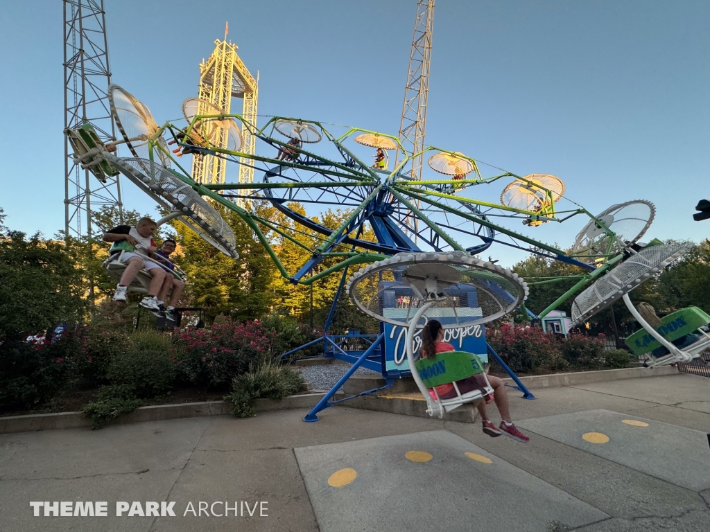 Paratrooper at Lagoon