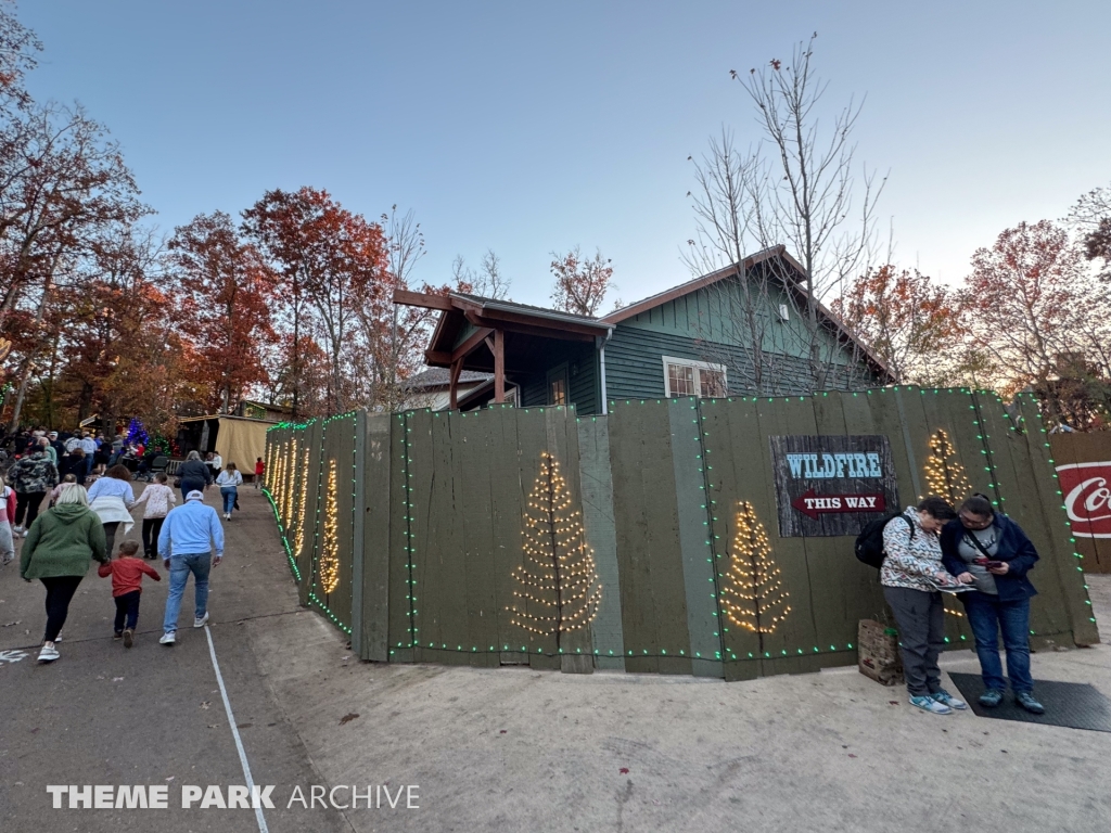 Hugo's Hill Street at Silver Dollar City