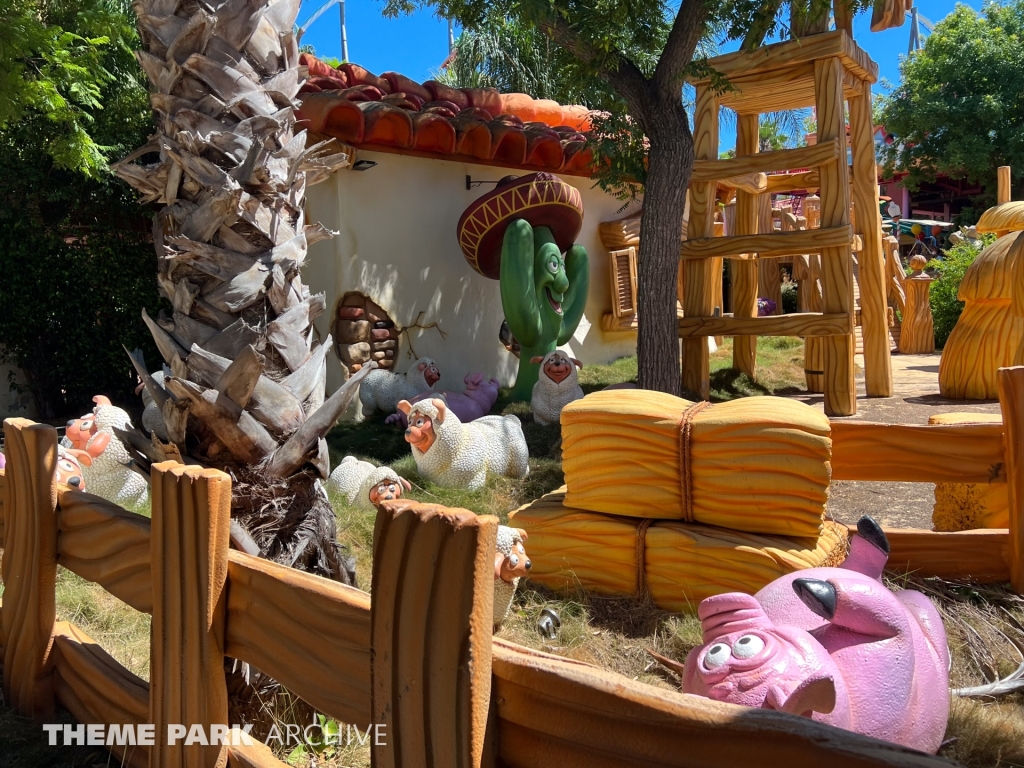 La Granja De Elmo at PortAventura Park