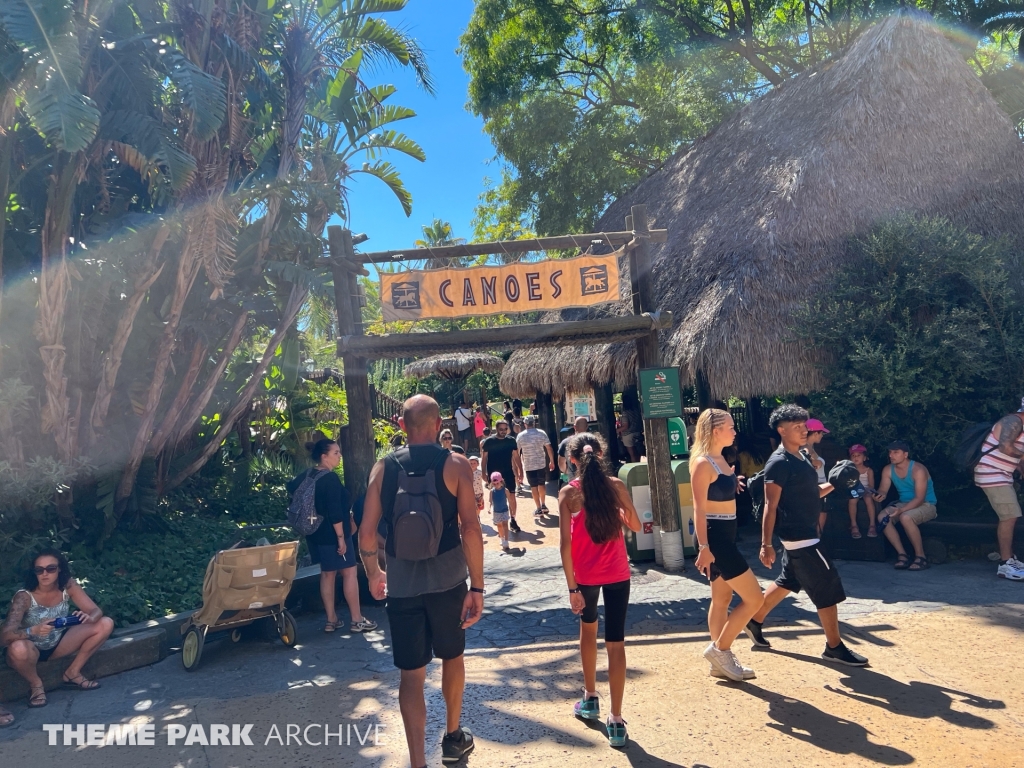 Canoes at PortAventura Park