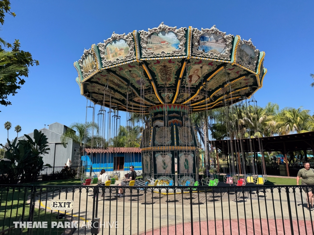 Los Voladores at Knott's Berry Farm