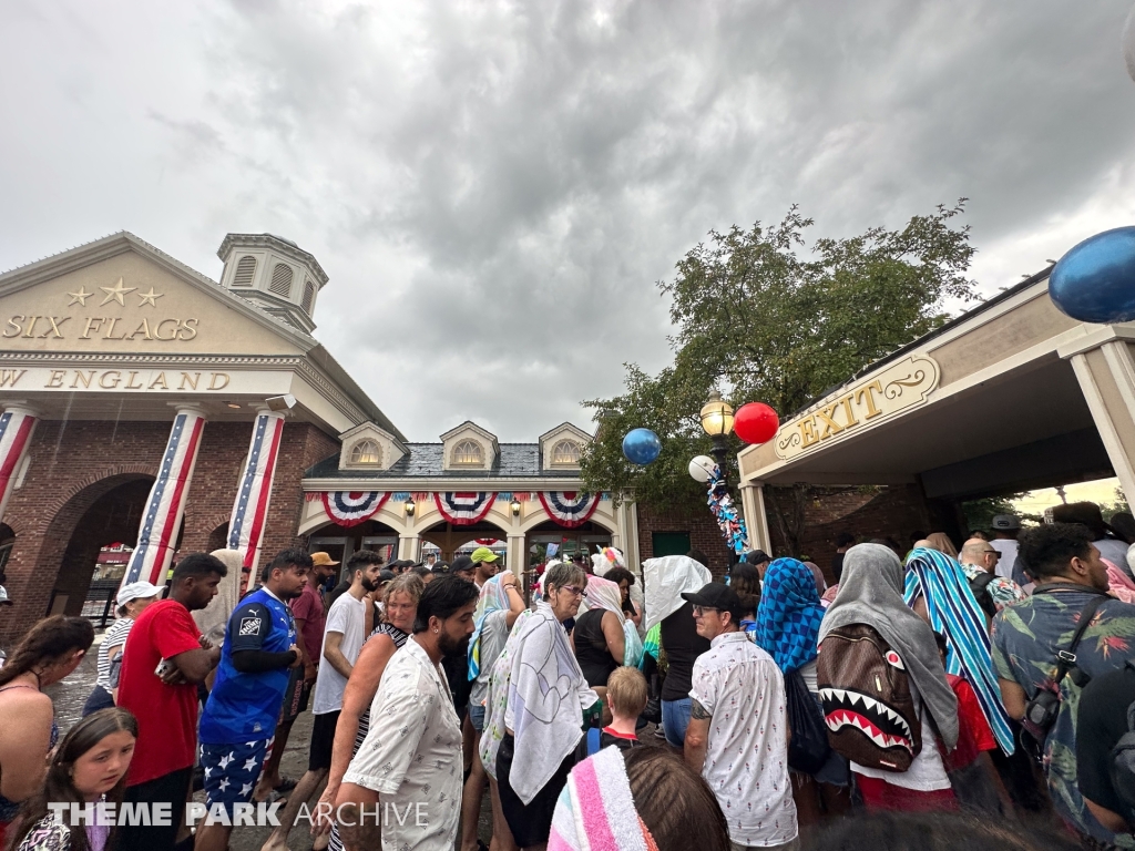 Entrance at Six Flags New England