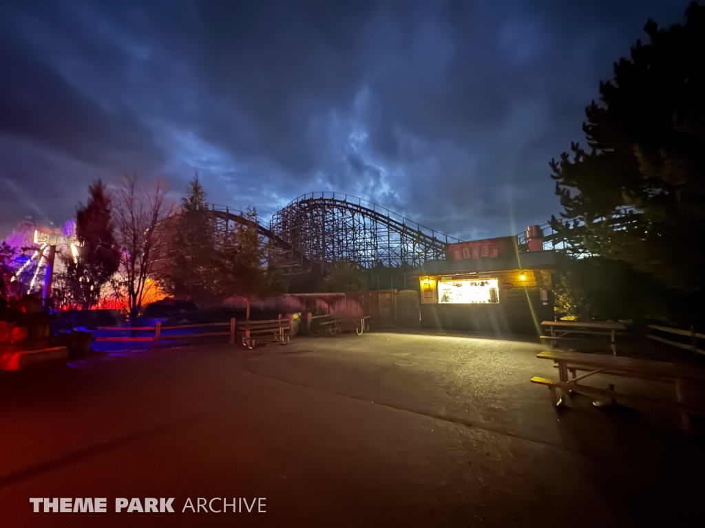 Timber Terror at Silverwood Theme Park and Boulder Beach Waterpark