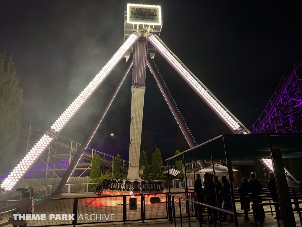 SpinCycle at Silverwood Theme Park and Boulder Beach Waterpark