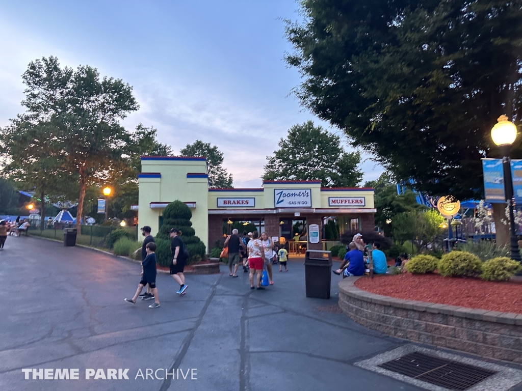 Zoomer's Gas N Go at Lake Compounce