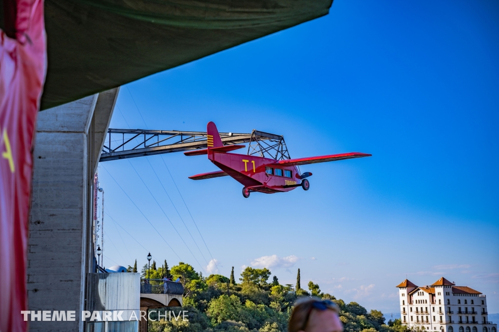 Avio at Tibidabo