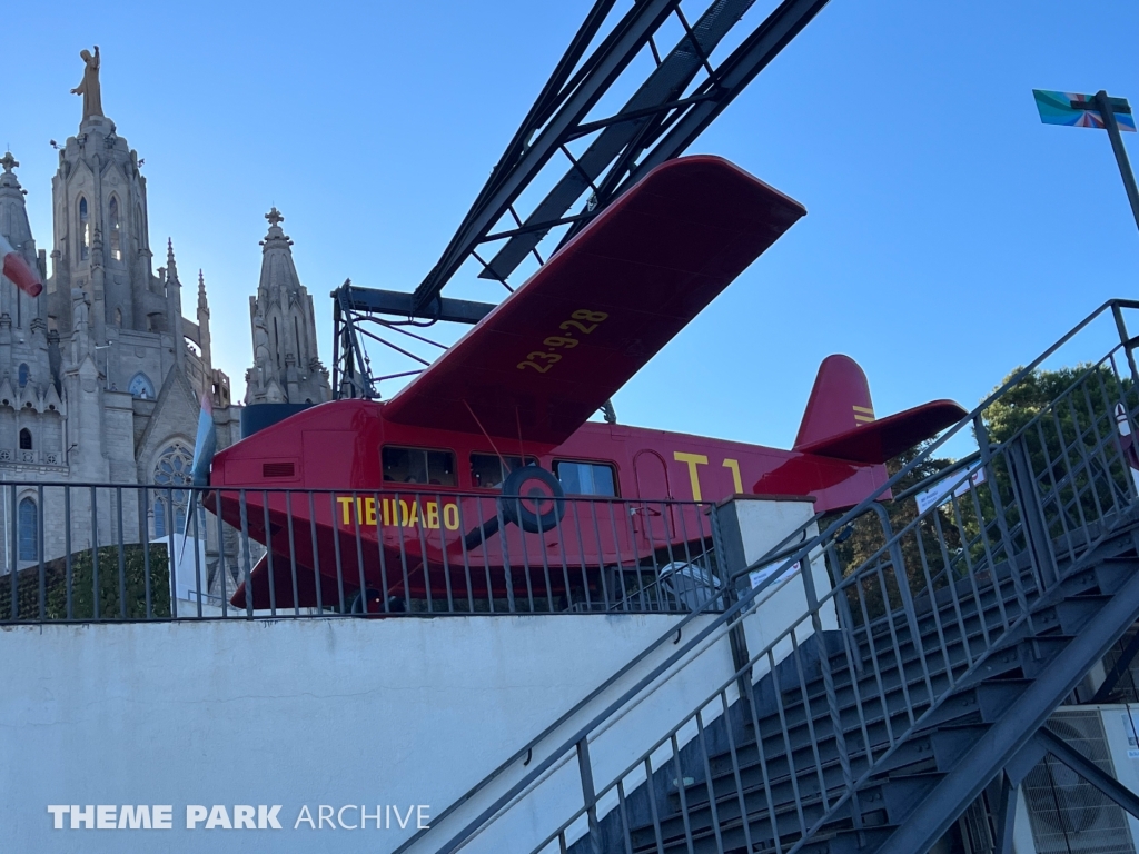 Avio at Tibidabo