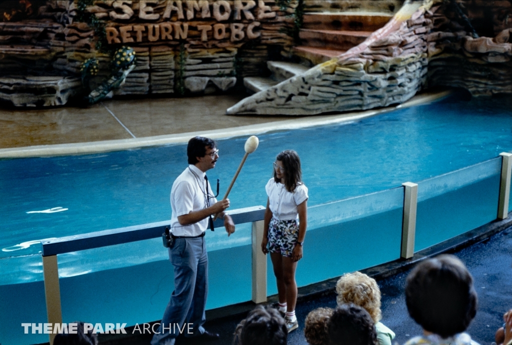 Seal and Otter Stadium at SeaWorld Ohio