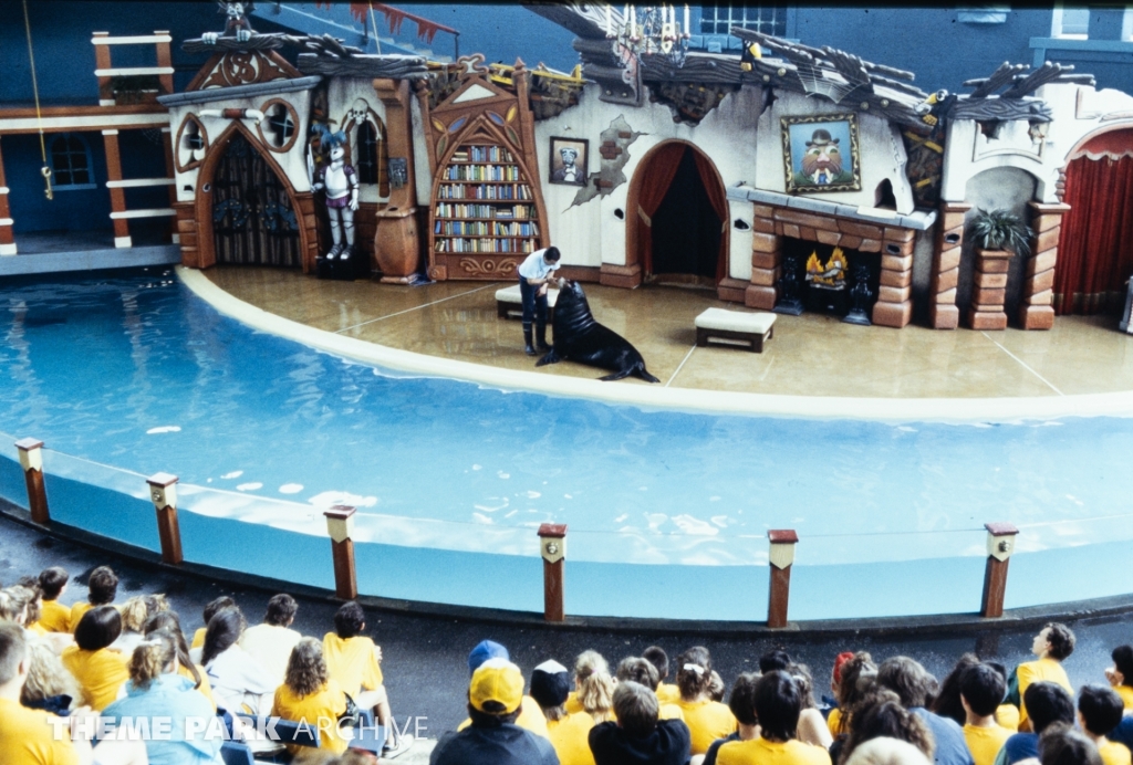 Seal and Otter Stadium at SeaWorld Ohio