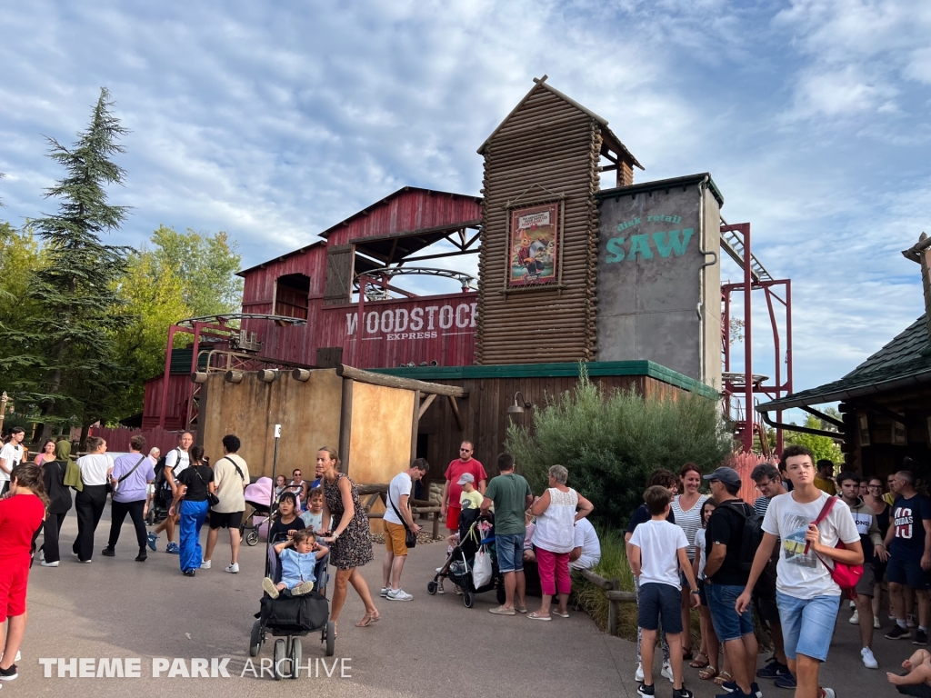 Woodstock Express at Walibi Rhone Alpes