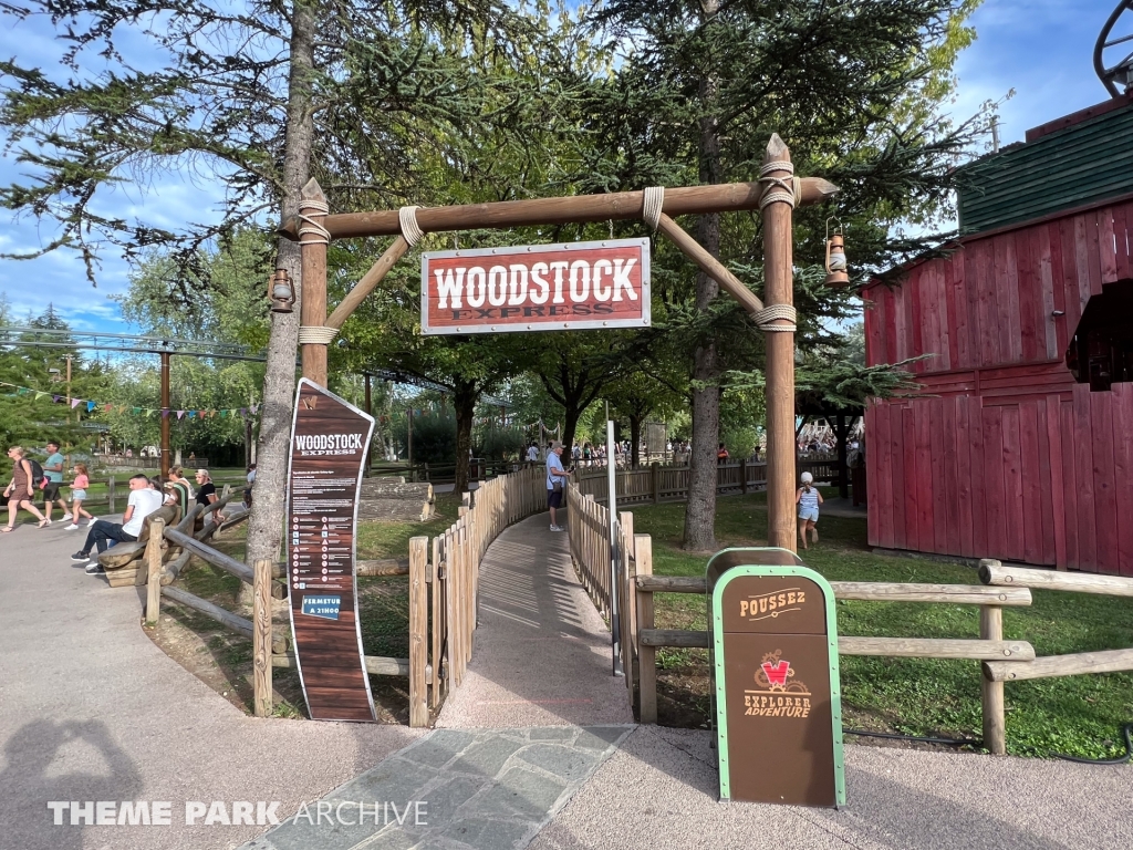 Woodstock Express at Walibi Rhone Alpes