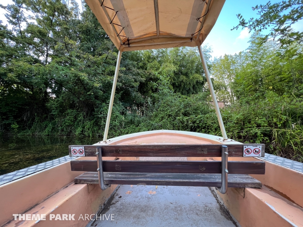 Tam Tam Aventure at Walibi Rhone Alpes