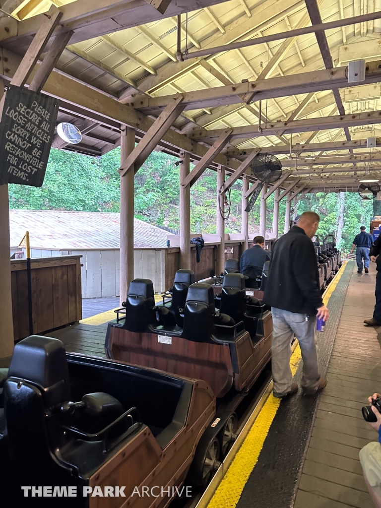 Tennessee Tornado at Dollywood