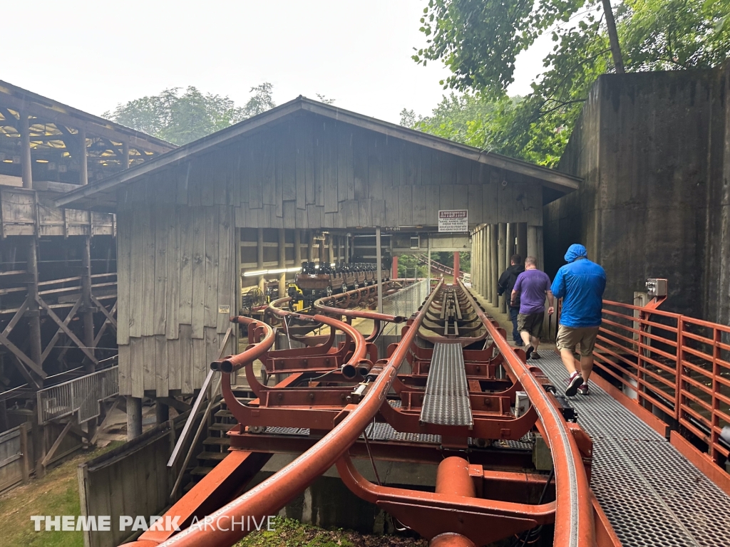 Tennessee Tornado at Dollywood