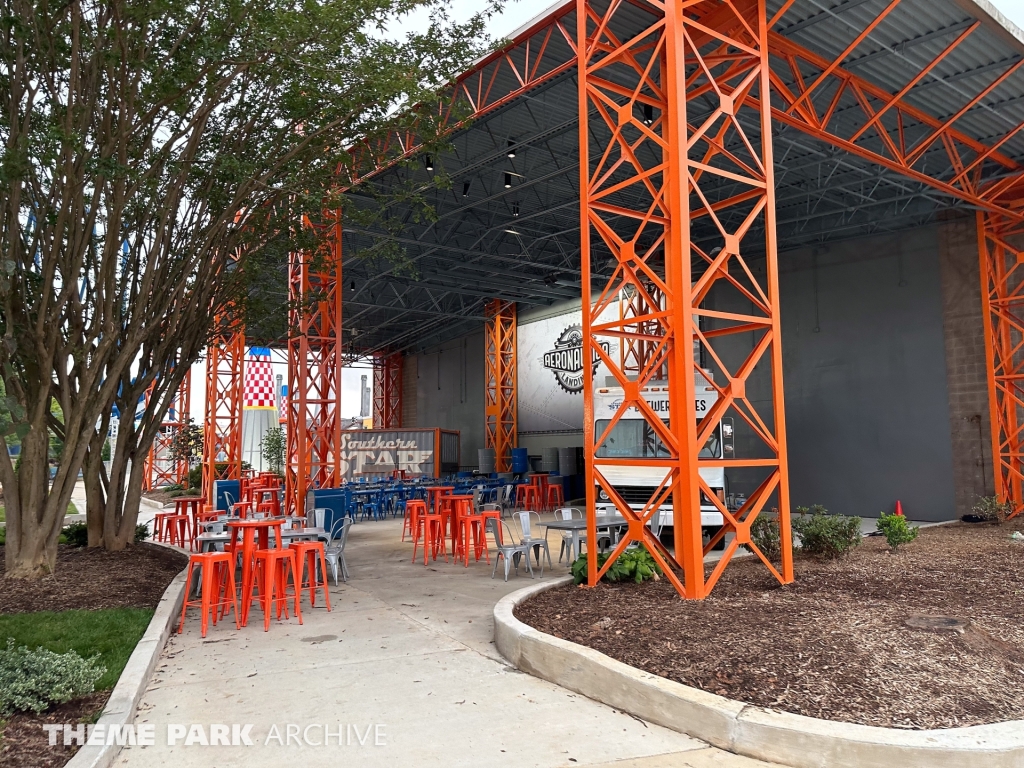 Aeronautica Landing at Carowinds