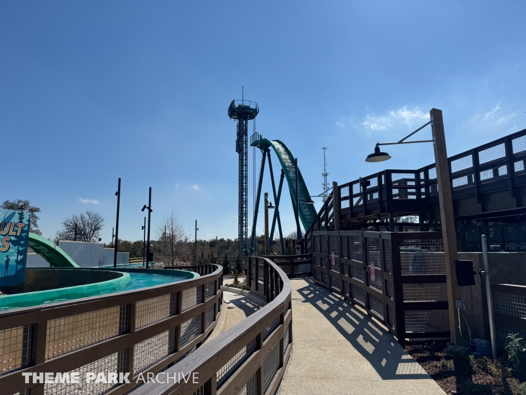 Alligator Alley at SeaWorld San Antonio