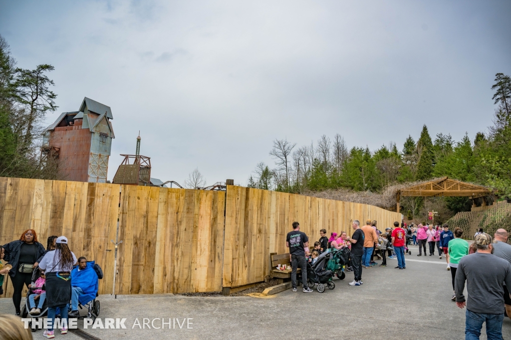 Plaza at Wilderness Pass at Dollywood