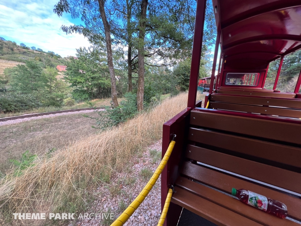 Train at Parc des Combes