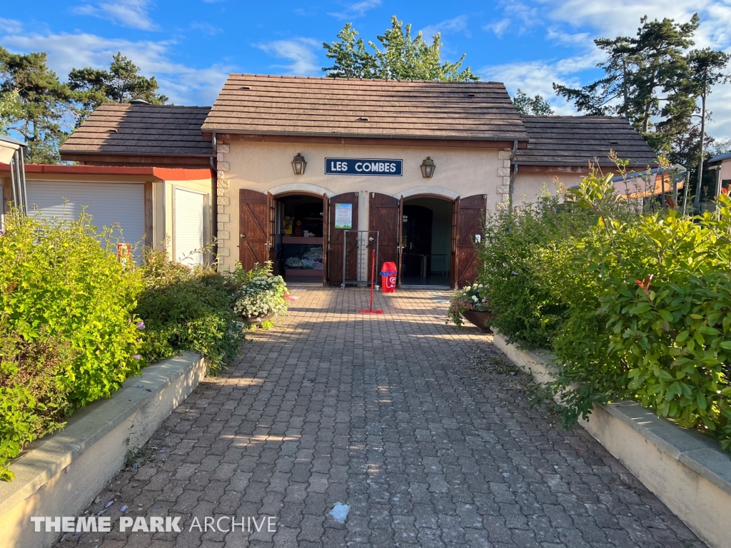 Entrance at Parc des Combes