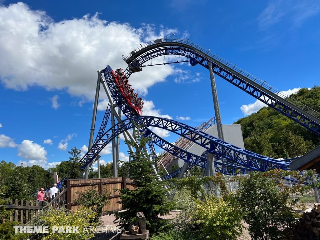 Alpina Blitz at Nigloland