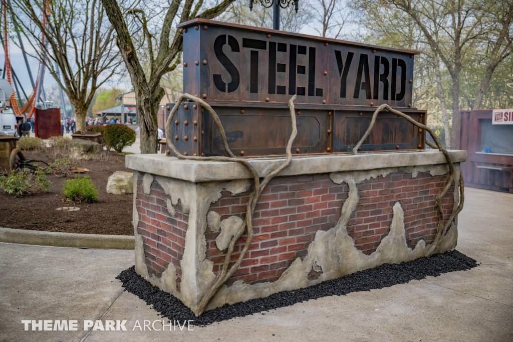 Steel Yard at Dorney Park