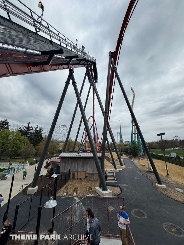 Iron Menace at Dorney Park