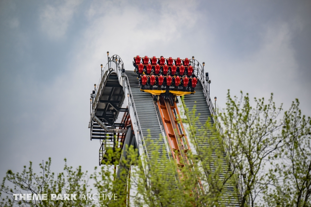 Iron Menace at Dorney Park