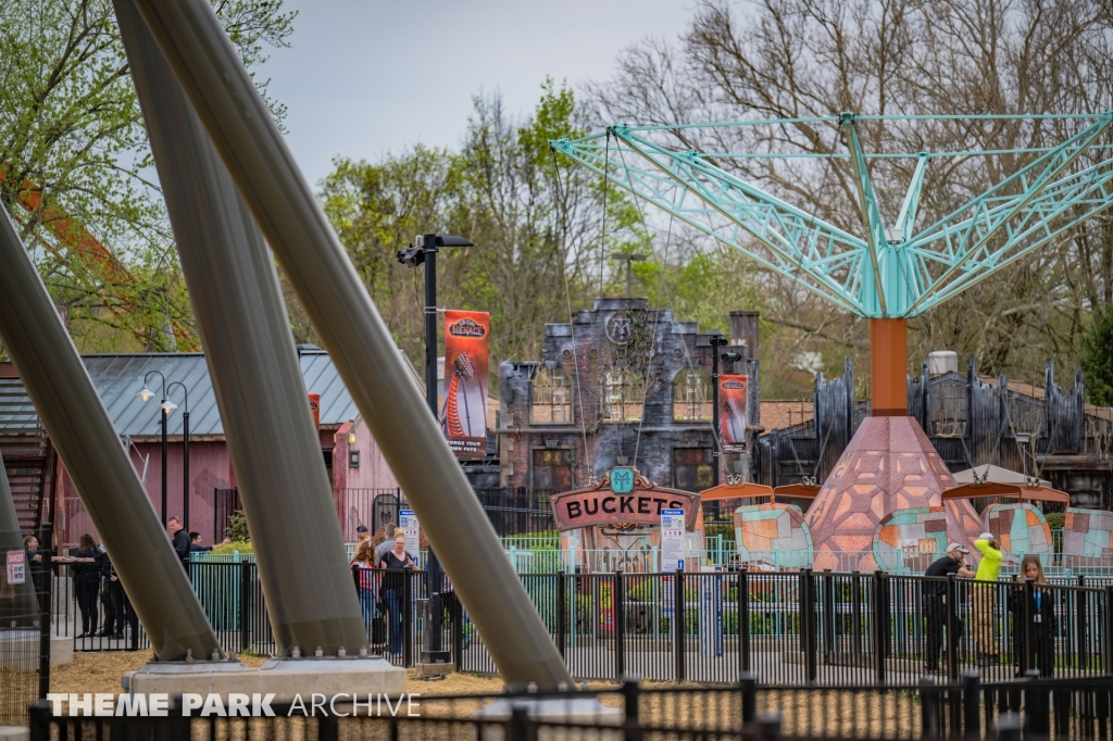 MT Buckets at Dorney Park