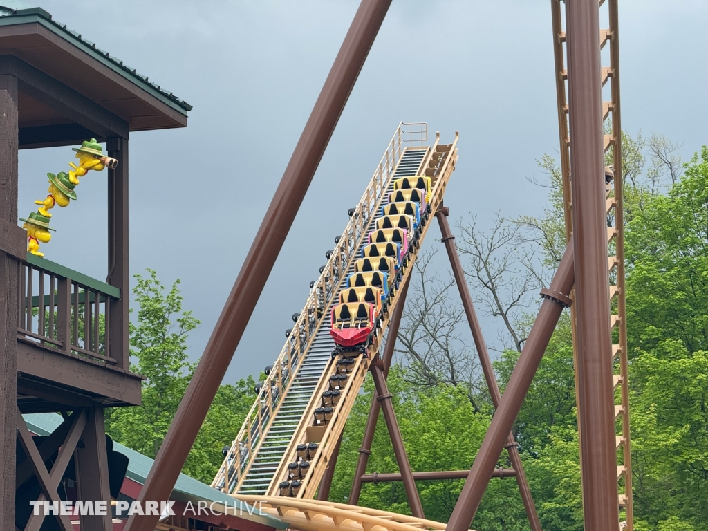 Snoopy's Soap Box Racers at Kings Island