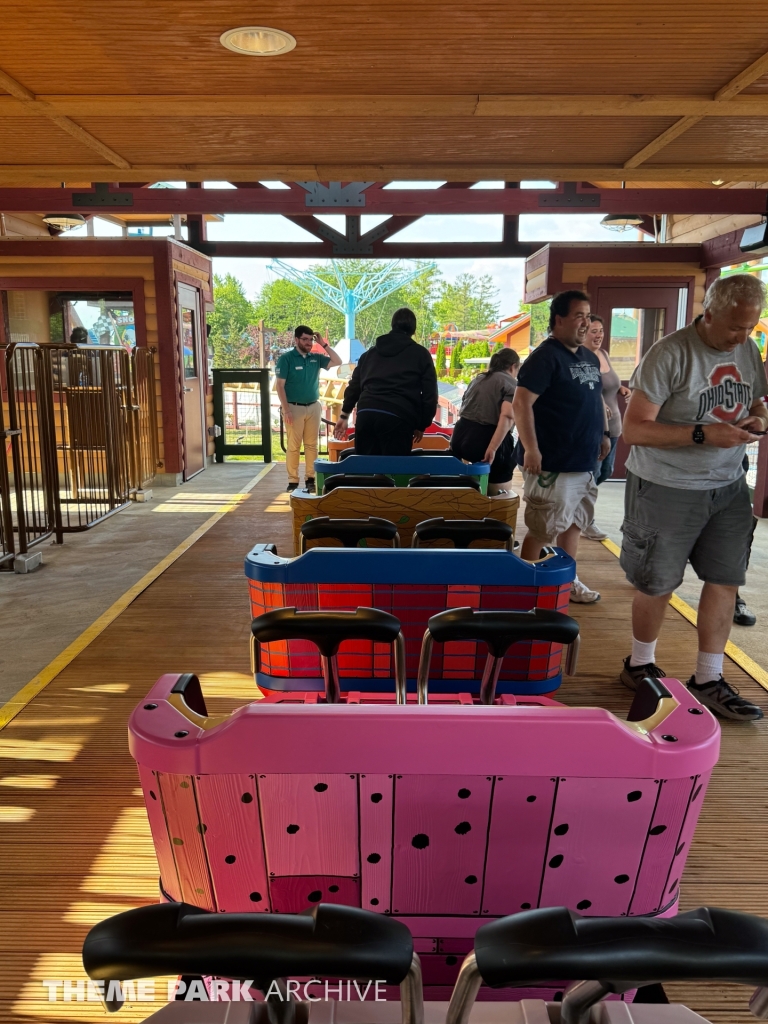 Snoopy's Soap Box Racers at Kings Island