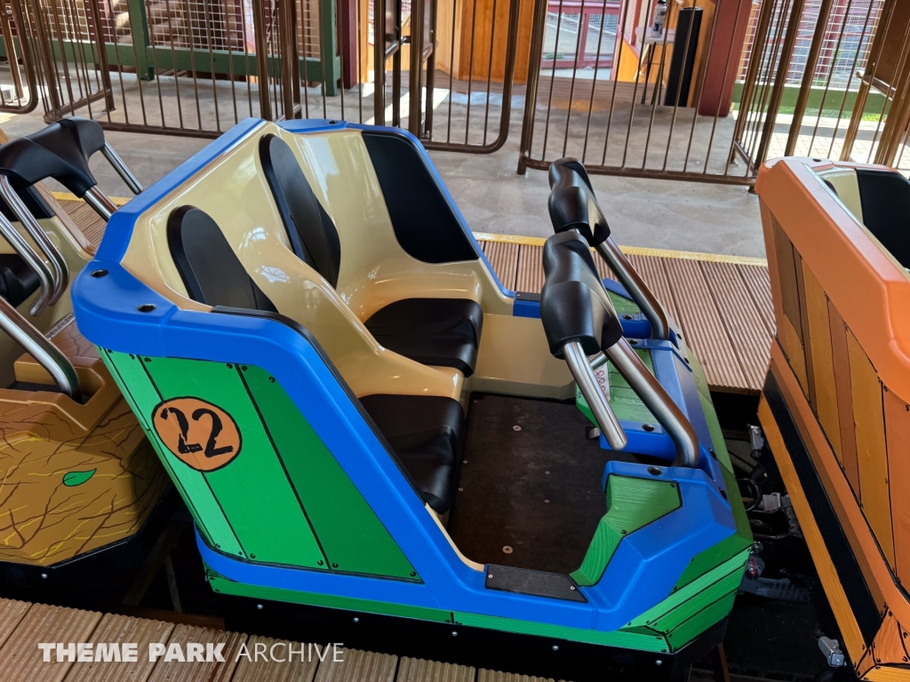 Snoopy's Soap Box Racers at Kings Island