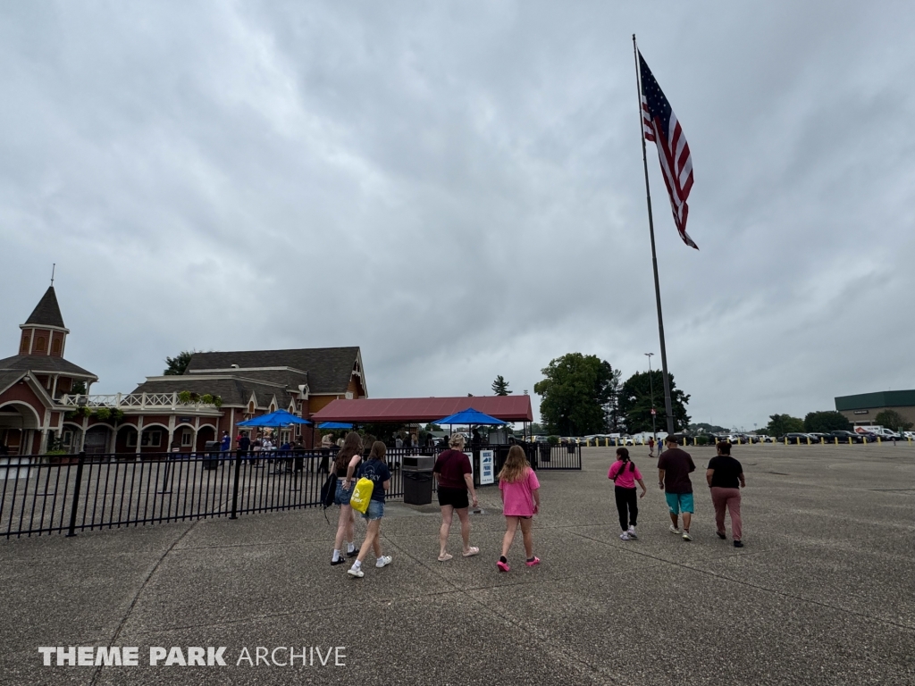 Entrance at Kentucky Kingdom