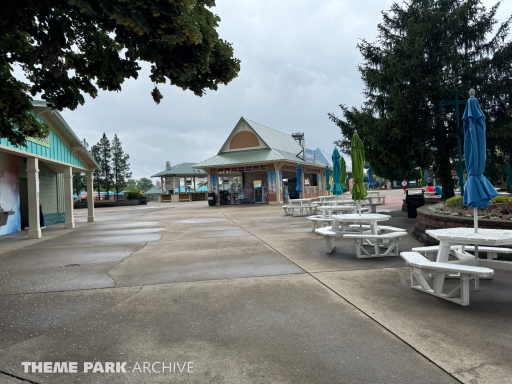 Hurricane Bay at Kentucky Kingdom