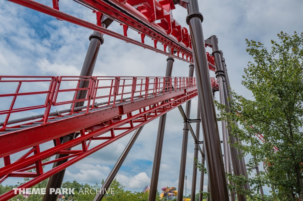 Thunderhawk at Michigan's Adventure