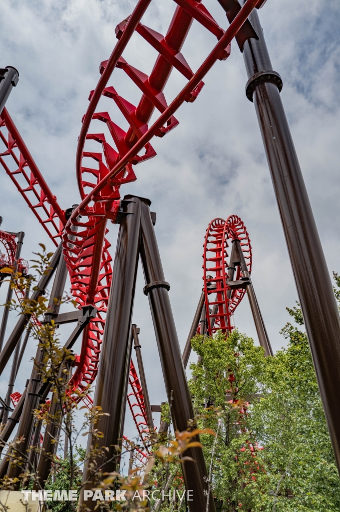 Thunderhawk at Michigan's Adventure