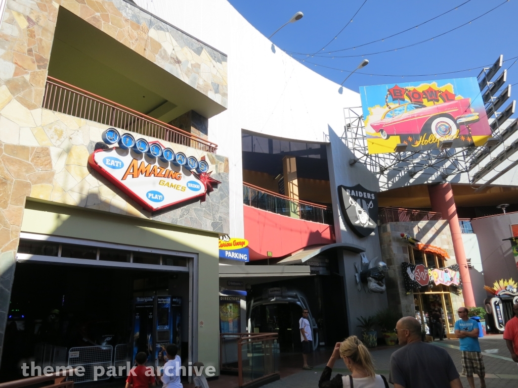 Parking at Universal City Walk Hollywood