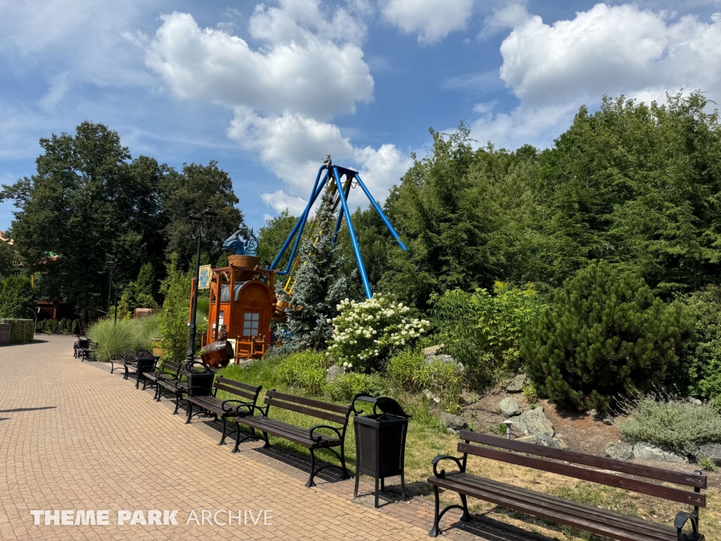 Giant Water Pump at Legendia