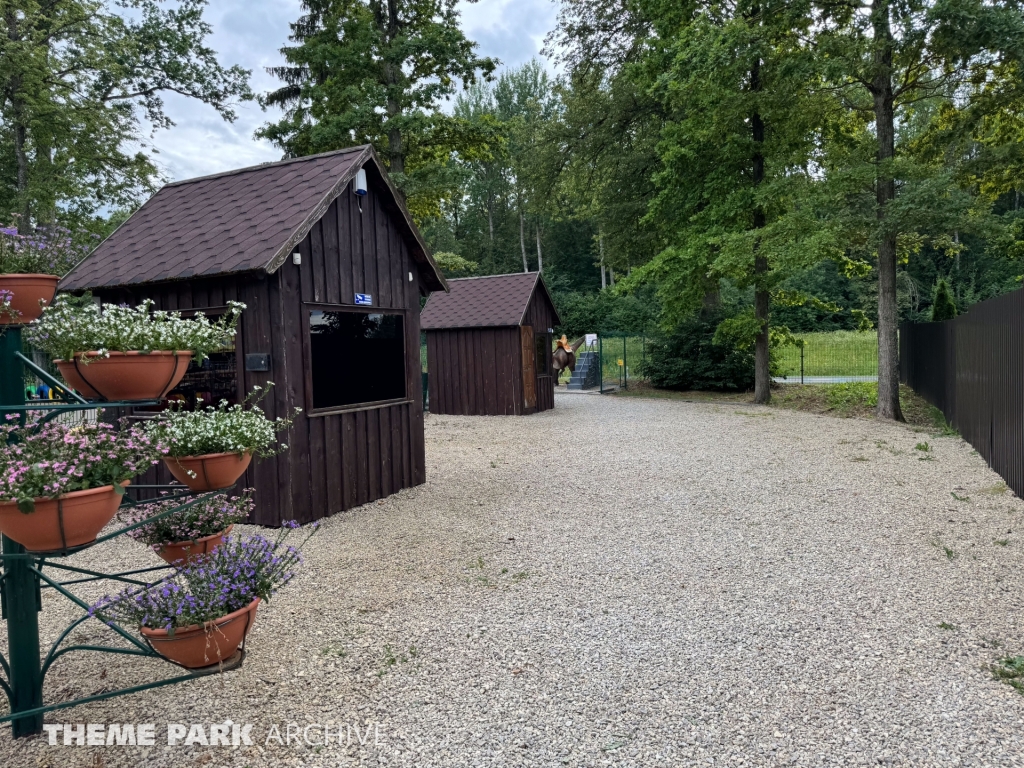 Dinozaurų Parkas at Raubonių Parkas